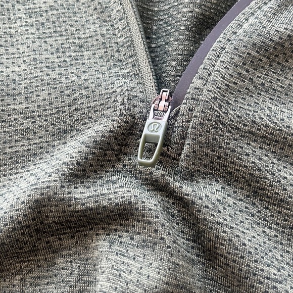 lululemon quarter zip running metal vent tech - Picture 3 of 5